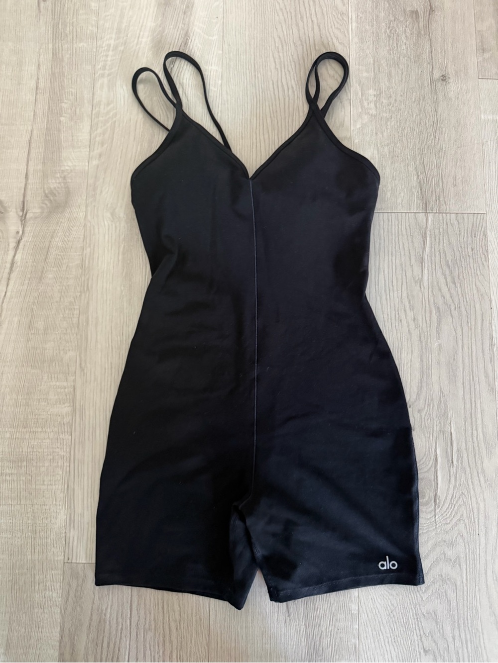 ALO Yoga Alosoft Suns Out Onesie Black Size Small